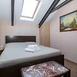 公寓 Sampa Attic 斯巴达
