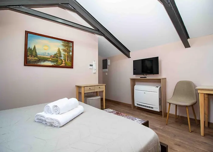 아파트 Sampa Attic 스파르티